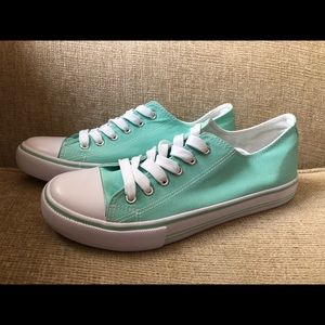 Pierre Dumas Logan-1 Sneakers- NEW in Box! NotCons